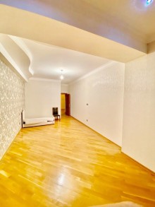 Satılır Yeni Tikili, Səbail.r, Badamdar-5
