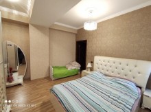 Satılır Yeni Tikili, Nizami.r, Qara Qarayev.m-10