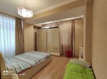 Satılır Yeni Tikili, Nizami.r, Qara Qarayev.m-11