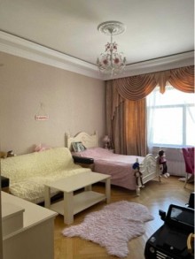 Satılır Yeni Tikili, Nəsimi.r, Kubinka, Nizami.m-11