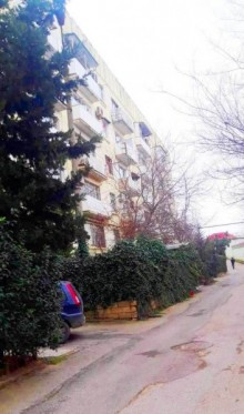 Satılır Köhnə Tikili, Səbail.r, Badamdar-1