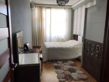 Kirayə (Aylıq) Yeni Tikili, Yasamal.r, Elmlər Akademiyası.m-4