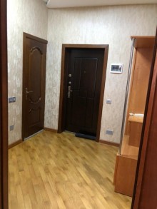 Satılır Yeni Tikili, Nəsimi.r-9