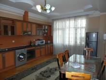 Kirayə (Aylıq) Yeni Tikili, Yasamal.r, Elmlər Akademiyası.m-7