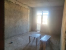 Satılır Yeni Tikili, Binəqədi.r, 7-ci mikrorayon, Azadlıq.m-3