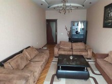 Satılır Yeni Tikili, Yasamal.r-1