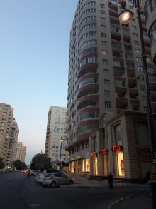 Kirayə (Aylıq) Yeni Tikili, Yasamal.r, Yasamal, Elmlər Akademiyası.m-1