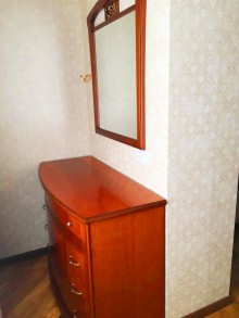 Satılır Köhnə Tikili, Səbail.r, Badamdar-8