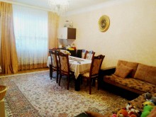 Satılır Köhnə Tikili, Səbail.r, Badamdar-2
