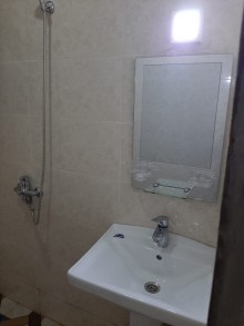 Kirayə (Aylıq) Köhnə Tikili, Binəqədi.r, 7-ci mikrorayon, Azadlıq.m-10