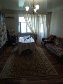 Satılır Köhnə Tikili, Binəqədi.r, 9-cu mikrorayon-2