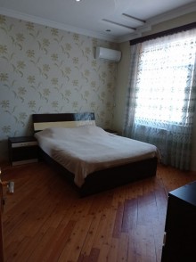 Satılır Həyət evi, Binəqədi.r, Rəsulzadə, Azadlıq.m-11