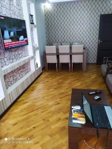 Satılır Köhnə Tikili, Xətai.r, Əhmədli, Əhmədli.m-2