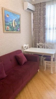 Satılır Köhnə Tikili, Yasamal.r, Yeni Yasamal, İnşaatçılar.m-1