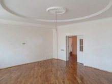 Satılır Yeni Tikili, Binəqədi.r, 8-ci mikrorayon, Gənclik.m-5