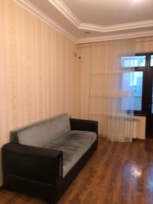 Satılır Yeni Tikili, Binəqədi.r, 7-ci mikrorayon, Dərnəgül.m-8