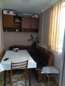 Satılır Köhnə Tikili, Xətai.r-10
