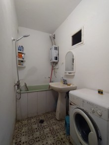 Satılır Köhnə Tikili, Xətai.r-5