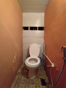 Satılır Köhnə Tikili, Xətai.r-6
