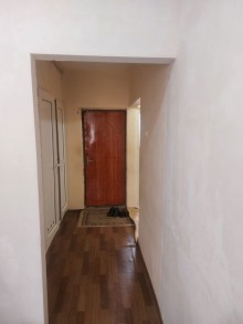 Satılır Köhnə Tikili, Xətai.r-9