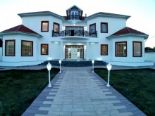 Mərdəkanda 3 mərtəbəli villa satılır, -1