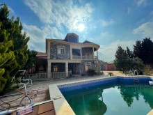 Fatmai bağlarında Dəniz marketdən çimərlik istiqamətində yol yaxin bag evi satilir, -2