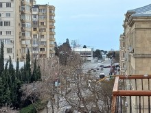 Satılır Köhnə Tikili, Nəsimi.r, 28 May.m-2