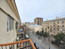Satılır Köhnə Tikili, Nəsimi.r, 28 May.m-3