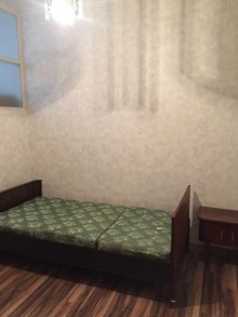 Satılır Köhnə Tikili, Nəsimi.r, 28 May.m-11