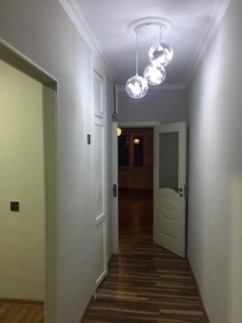 Satılır Köhnə Tikili, Nəsimi.r, 28 May.m-14