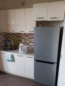 Kirayə (Aylıq) Köhnə Tikili, Suraxanı.r, Yeni Günəşli, Xalqlar Dostluğu m..m-8