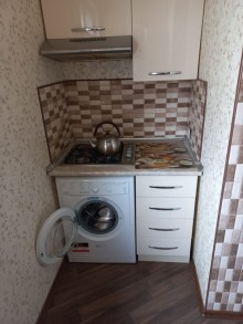 Kirayə (Aylıq) Köhnə Tikili, Suraxanı.r, Yeni Günəşli, Xalqlar Dostluğu m..m-9