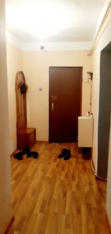 Satılır Köhnə Tikili, Nizami.r, 8-ci kilometr, Xalqlar Dostluğu m..m-9