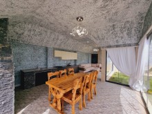 Mərdəkan qesebesinde, tam infrastrukturlu ve elit bir mekanda , 12 sotda villa satilir, -5