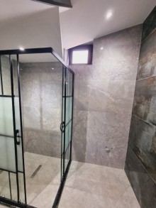 Mərdəkan qesebesinde, tam infrastrukturlu ve elit bir mekanda , 12 sotda villa satilir, -14