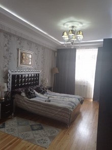 Satılır Yeni Tikili, Xətai.r, Xətai.m-8
