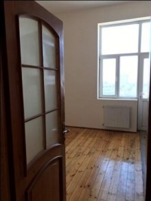 Kirayə (Aylıq) Obyekt, Nizami.r, 8-ci kilometr, Neftçilər.m-10