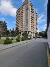 Satılır Obyekt, Binəqədi.r, 8-ci mikrorayon, Azadlıq.m-1