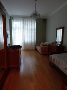 Satılır Yeni Tikili, Nəsimi.r-5