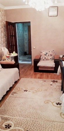 Satılır Köhnə Tikili, Səbail.r, Badamdar-5