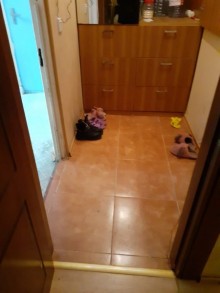Satılır Köhnə Tikili, Binəqədi.r, 7-ci mikrorayon, Azadlıq.m-9