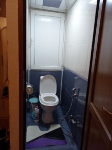 Satılır Köhnə Tikili, Binəqədi.r, 7-ci mikrorayon, Azadlıq.m-7