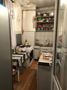 Satılır Köhnə Tikili, Binəqədi.r, 8-ci mikrorayon, Azadlıq.m-3