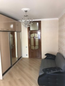 Satılır Köhnə Tikili, Xətai.r-13