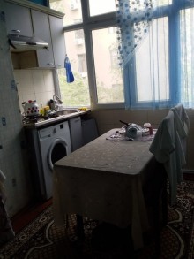 Satılır Köhnə Tikili, Xətai.r, Həzi Aslanov.m-2
