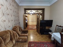 Satılır Köhnə Tikili, Nizami.r, 8-ci kilometr-14