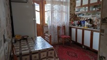 Satılır Köhnə Tikili, Xətai.r-6