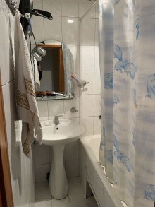 Satılır Köhnə Tikili, Nizami.r, 8-ci kilometr-10