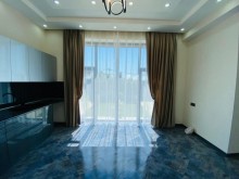 Mərdəkanda gözəl həyəti və hovuzu olan villa satılır, -17