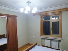 Kirayə (Aylıq) Köhnə Tikili, Binəqədi.r, 7-ci mikrorayon, Dərnəgül.m-6